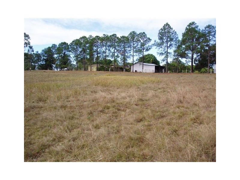 19 Pilerwa, Mungar QLD 4650