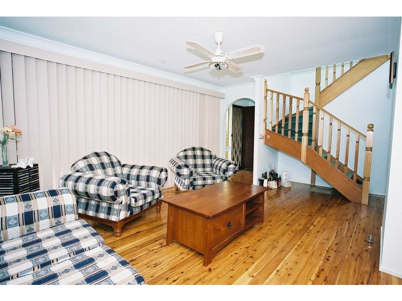 13 Pelargonium Cresent, Macquarie Fields NSW 2564