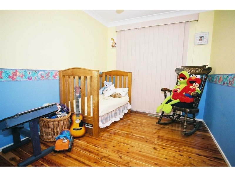 13 Pelargonium Cresent, Macquarie Fields NSW 2564