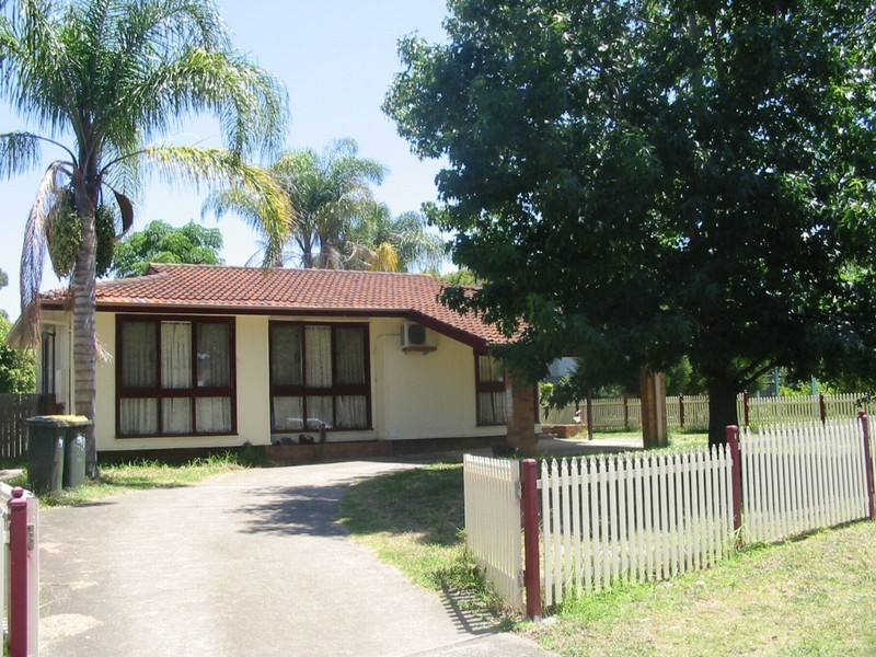 Macquarie Fields NSW 2564