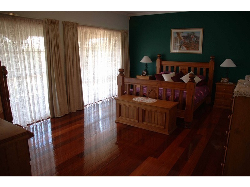 18 Barrack Circuit, Macquarie Links NSW 2565