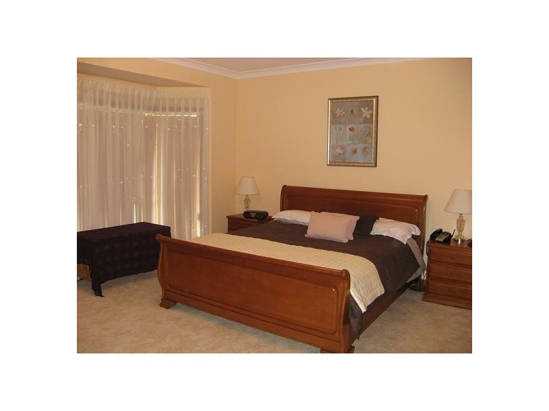24 Cubitt Drive, Denham Court NSW 2565