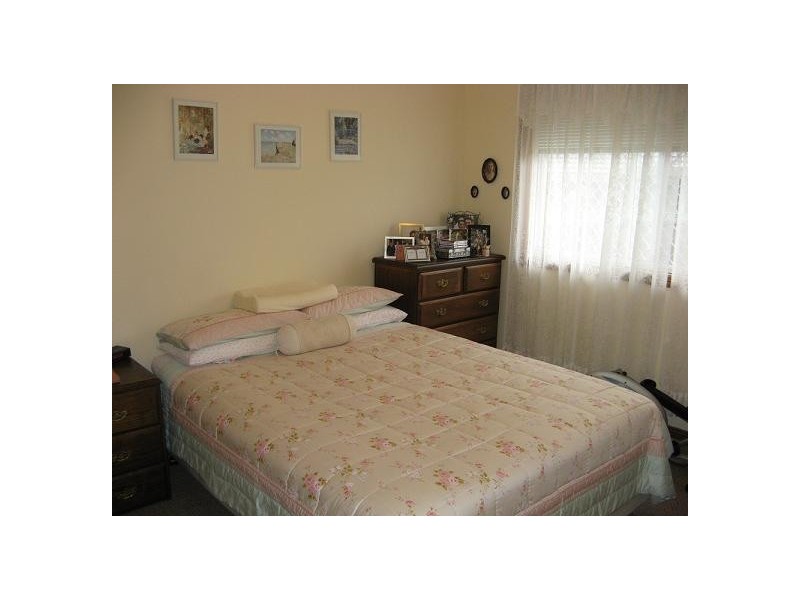 1/4 Bensley Road, Macquarie Fields NSW 2564