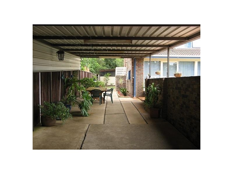 15 Myee Road, Macquarie Fields NSW 2564