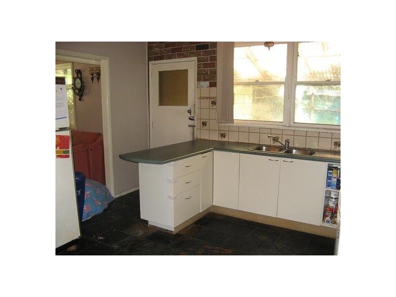 121 Parliament Road, Macquarie Fields NSW 2564