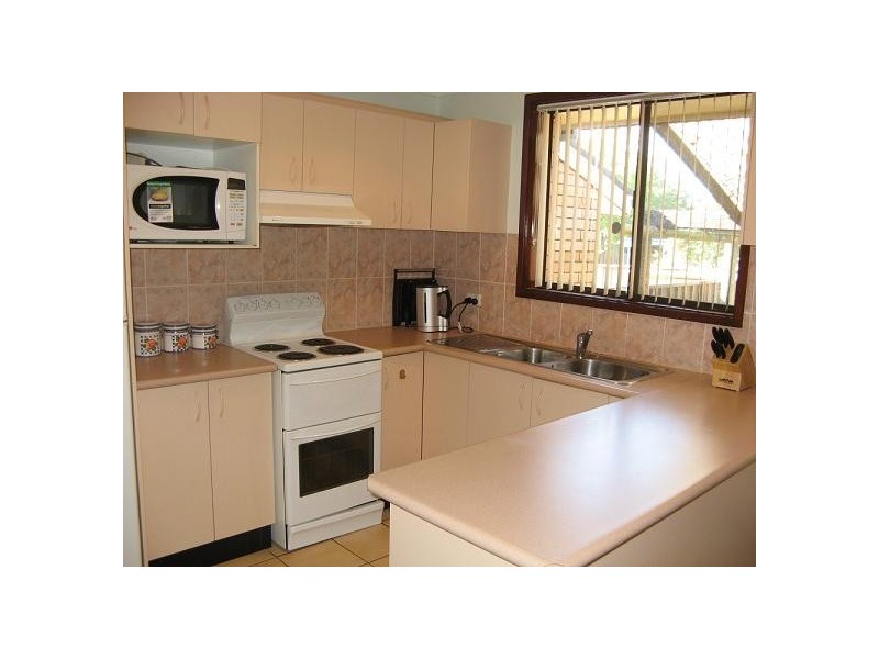 6/120 Oxford Road, Ingleburn NSW 2565