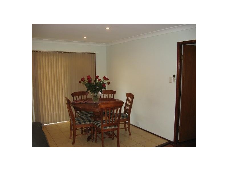 6/120 Oxford Road, Ingleburn NSW 2565