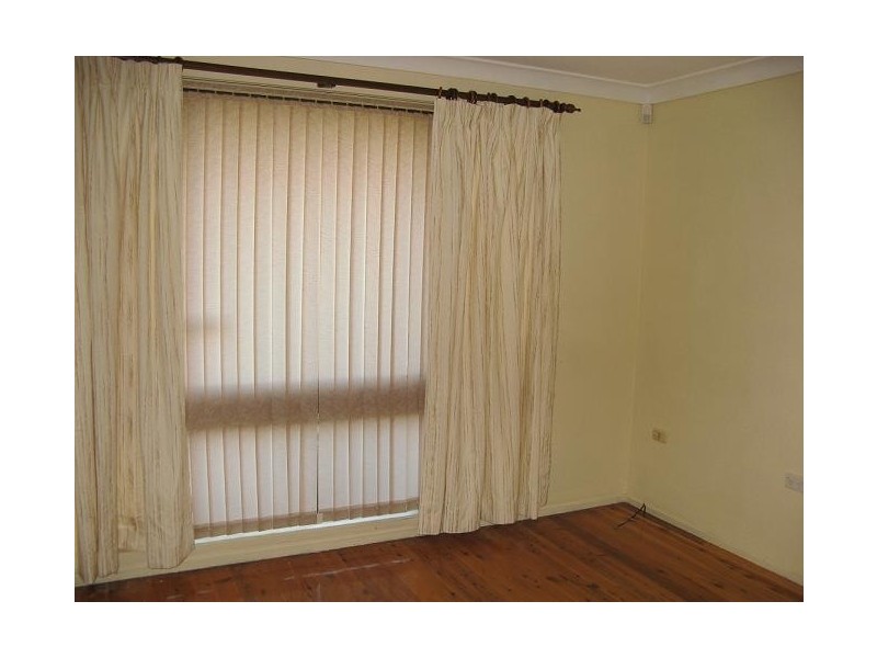 38 Adrian Street, Macquarie Fields NSW 2564