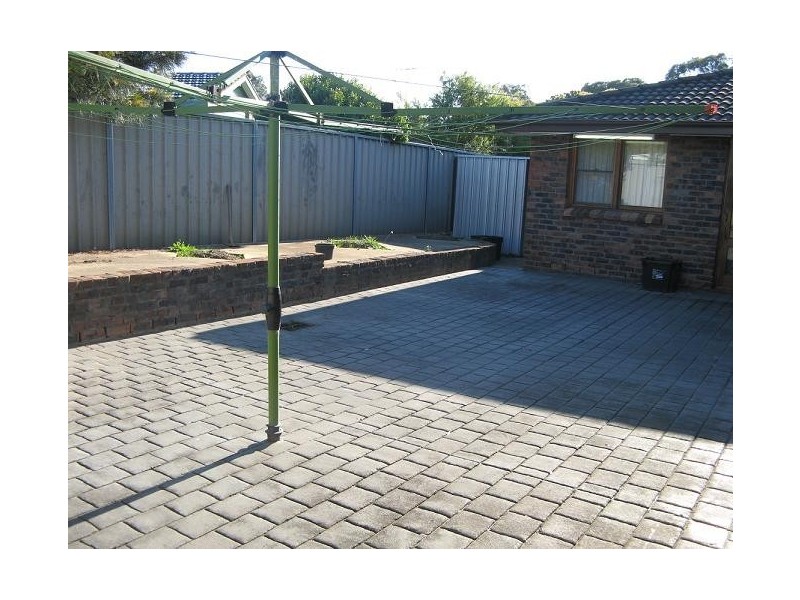 5 Brolga Place, Ingleburn NSW 2565