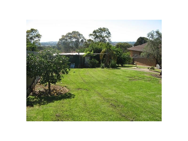 121 Longhurst Road, Minto NSW 2566