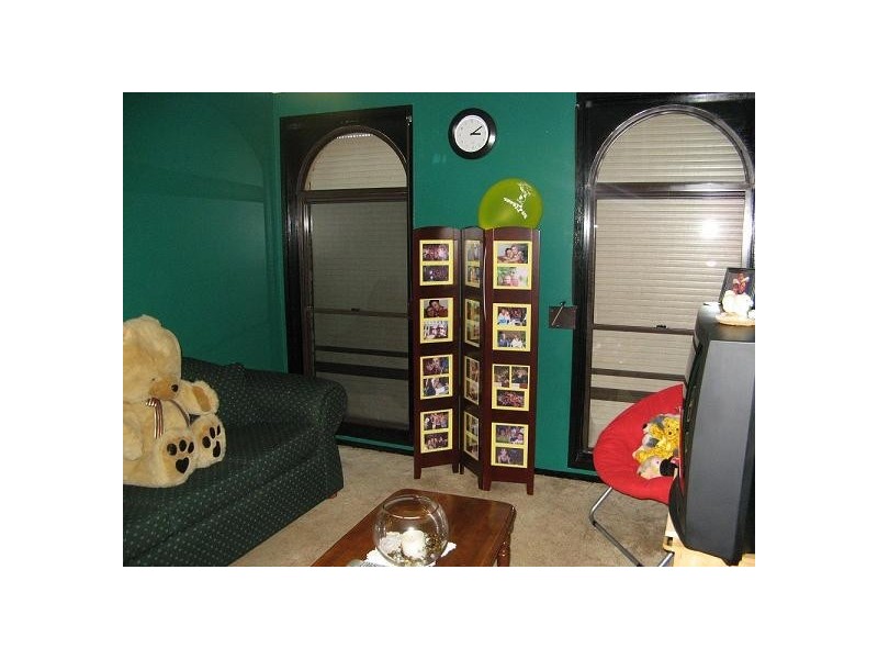 13 Kitava Place, Glenfield NSW 2167