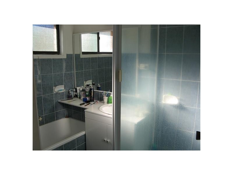 13 Kitava Place, Glenfield NSW 2167