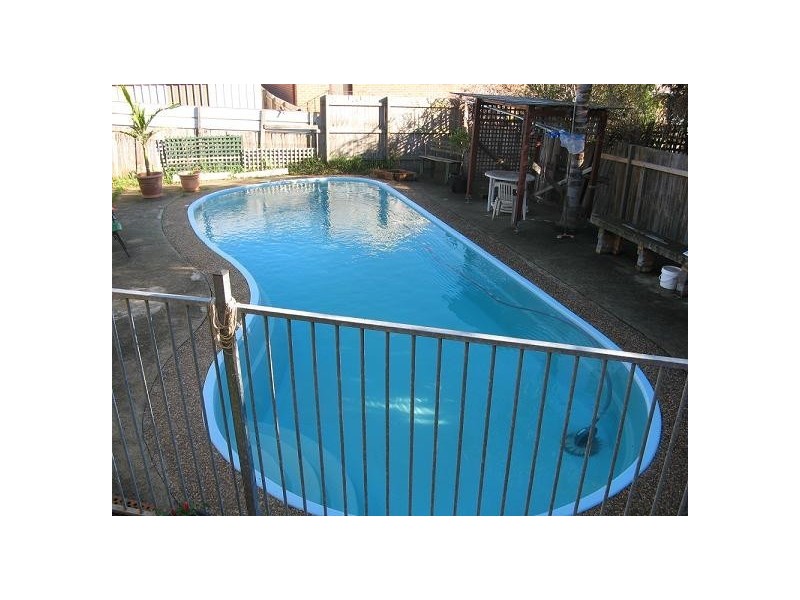 13 Kitava Place, Glenfield NSW 2167