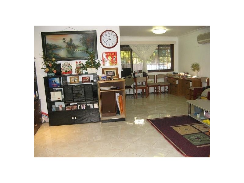 11 Jacana Place, Ingleburn NSW 2565