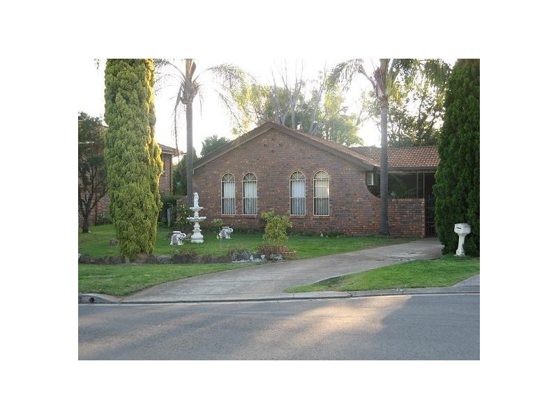 11 Jacana Place, Ingleburn NSW 2565