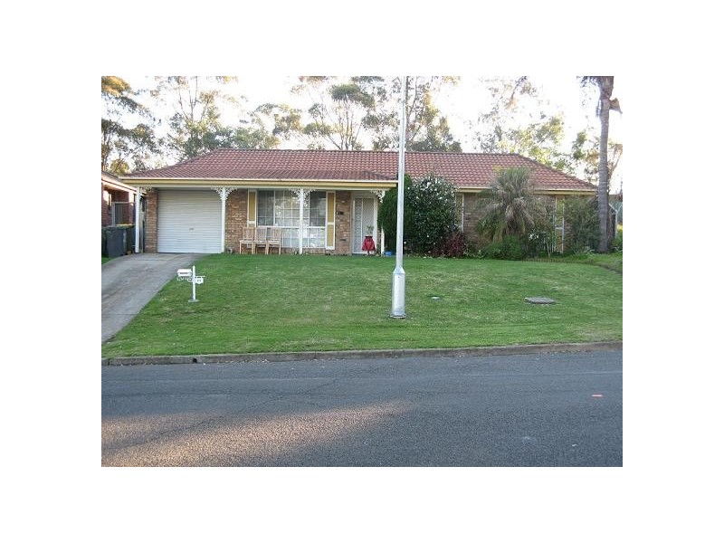 28 Bannockburn Ave, St Andrews NSW 2566