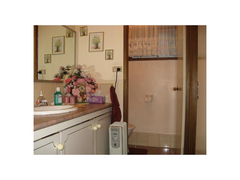 28 Bannockburn Ave, St Andrews NSW 2566