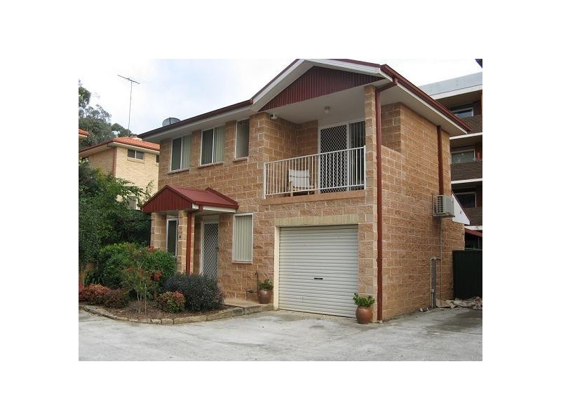 4/30-32 Moore Street, Campbelltown NSW 2560
