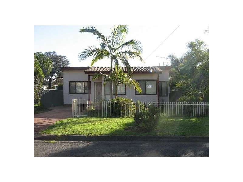 19 Margaret Street, Minto NSW 2566