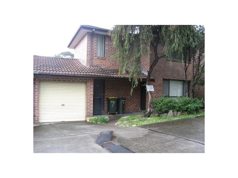 7/1 Mary Street, Macquarie Fields NSW 2564