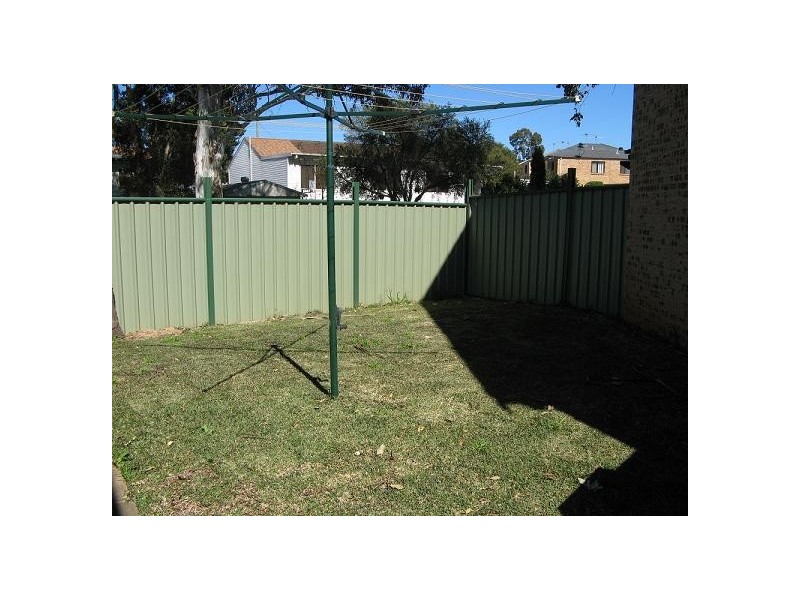 3/11 Koala Avenue, Ingleburn NSW 2565