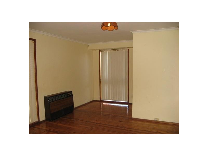 86 Evelyn Street, Macquarie Fields NSW 2564