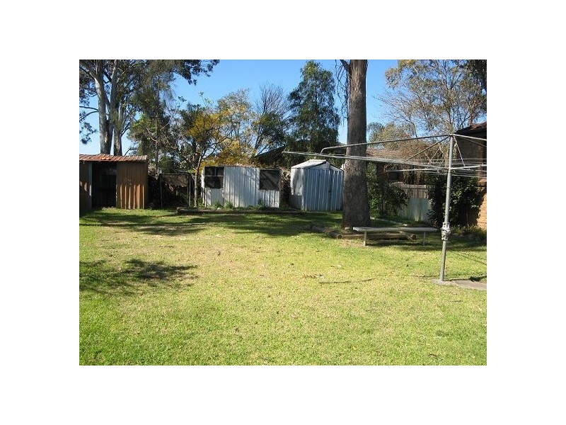 86 Evelyn Street, Macquarie Fields NSW 2564