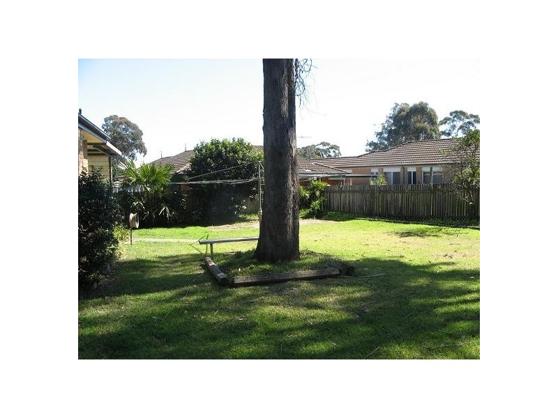 86 Evelyn Street, Macquarie Fields NSW 2564