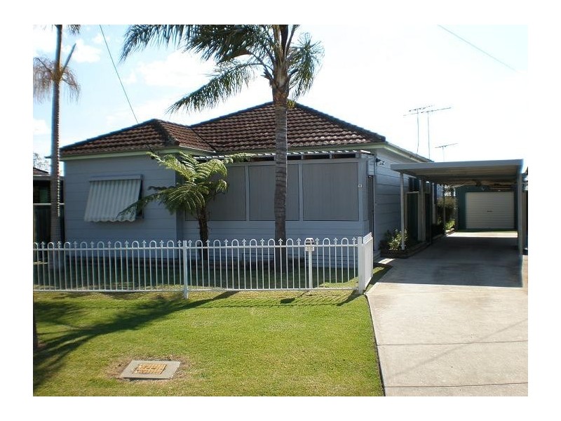 16 Pritchard Road, Macquarie Fields NSW 2564