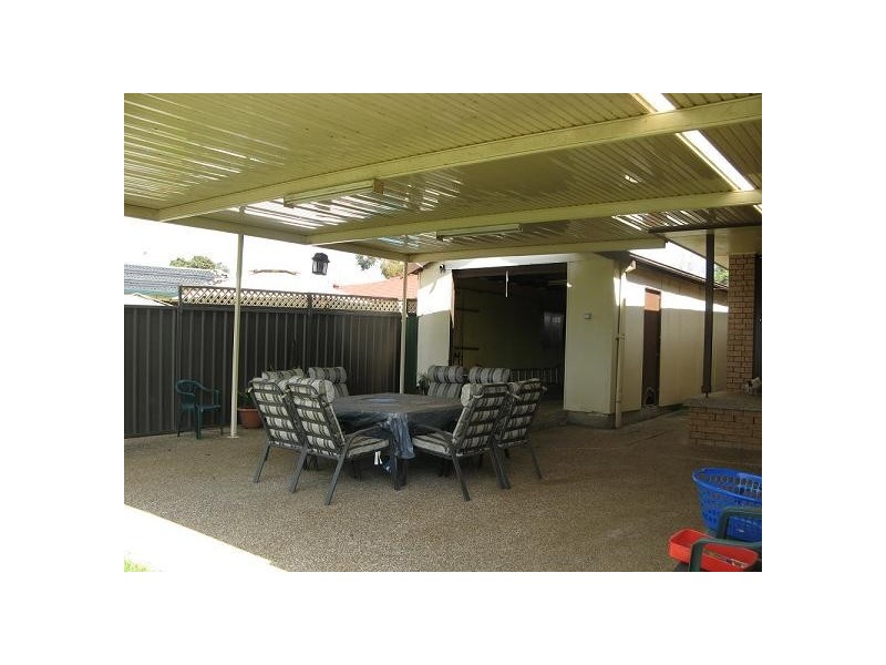 140 Harrow Road, Glenfield NSW 2167