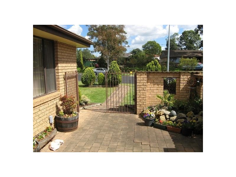 140 Harrow Road, Glenfield NSW 2167