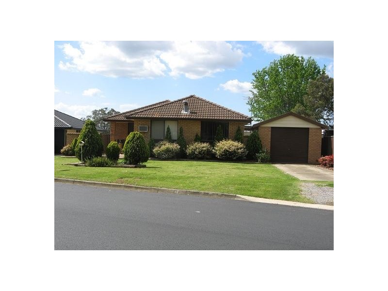 140 Harrow Road, Glenfield NSW 2167