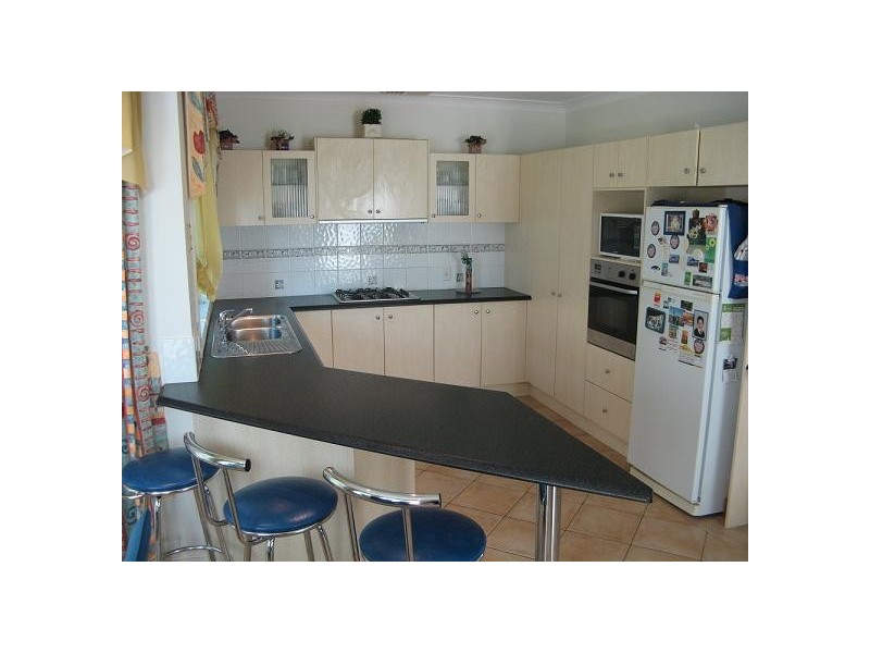 27 Lord Castlereagh Cct, Macquarie Links NSW 2565