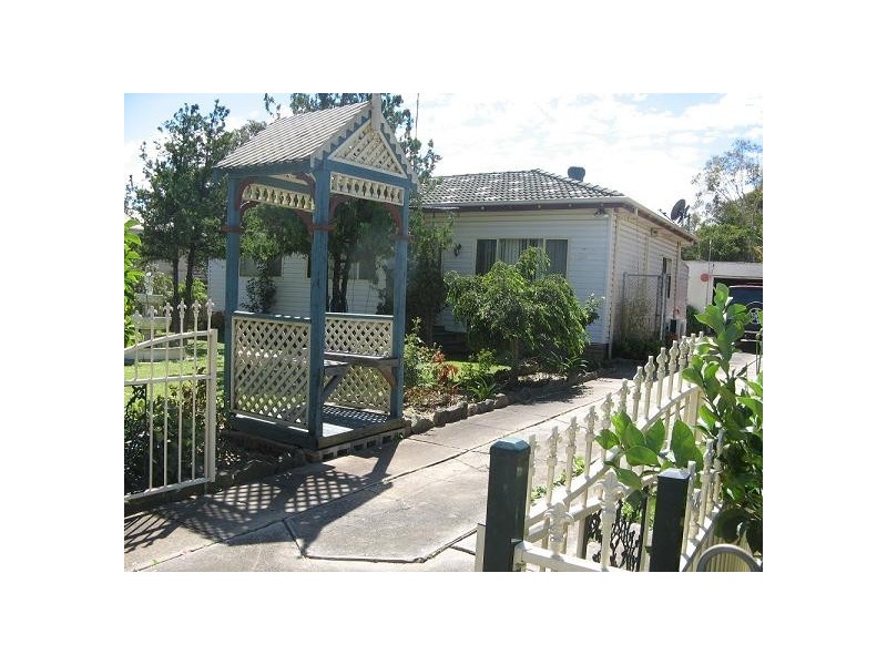 52 Surrey Street, Minto NSW 2566