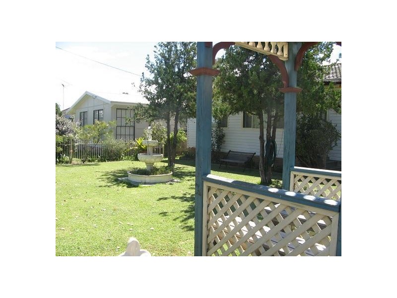 52 Surrey Street, Minto NSW 2566