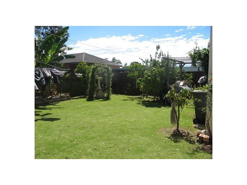 52 Surrey Street, Minto NSW 2566