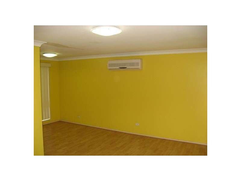12/211 Oxford Road, Ingleburn NSW 2565