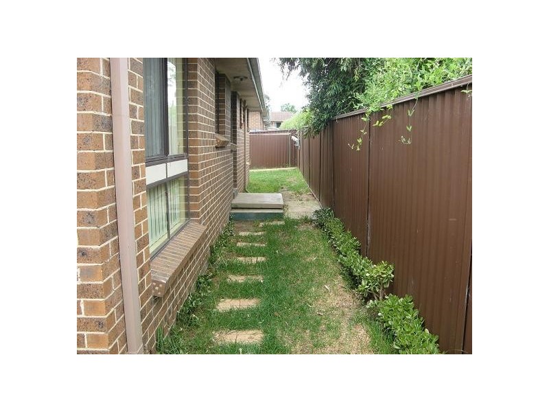 12/211 Oxford Road, Ingleburn NSW 2565