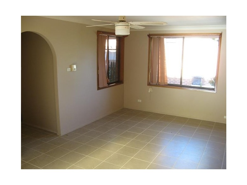 10 Cotula Place, Macquarie Fields NSW 2564