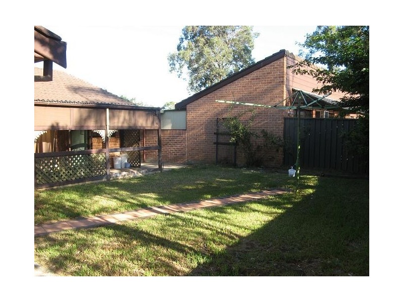 10 Cotula Place, Macquarie Fields NSW 2564