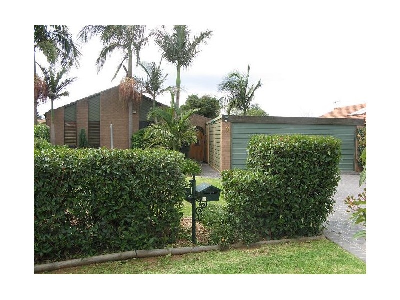 9 Selby Place, Minto NSW 2566