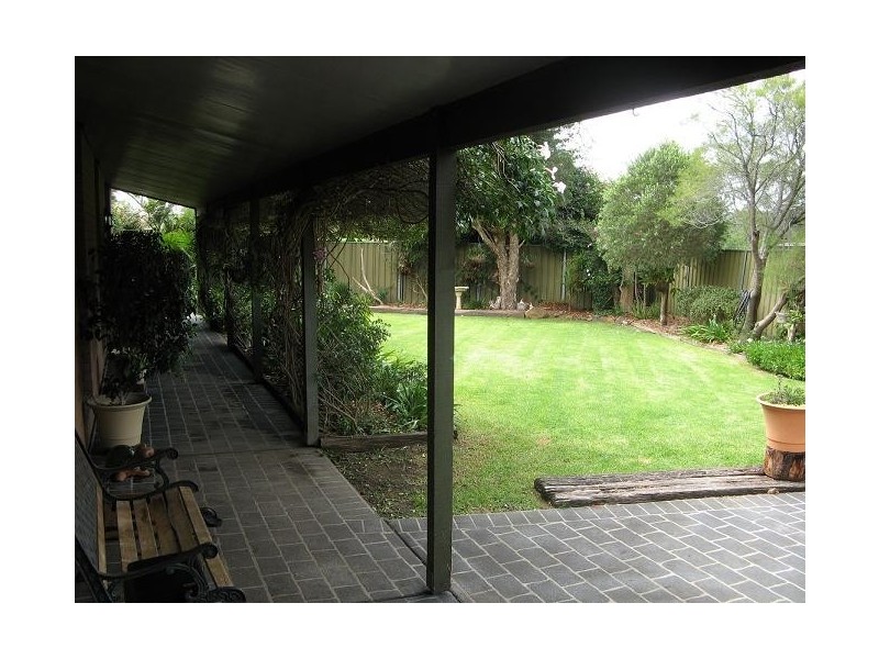 9 Selby Place, Minto NSW 2566