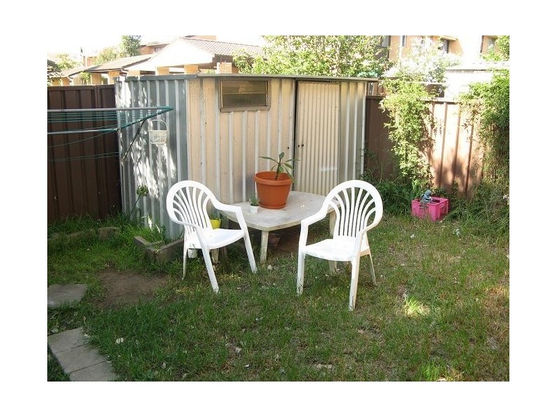 8/34 Saywell Road, Macquarie Fields NSW 2564