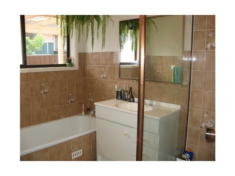 9/21 Lagonda Drive, Ingleburn NSW 2565