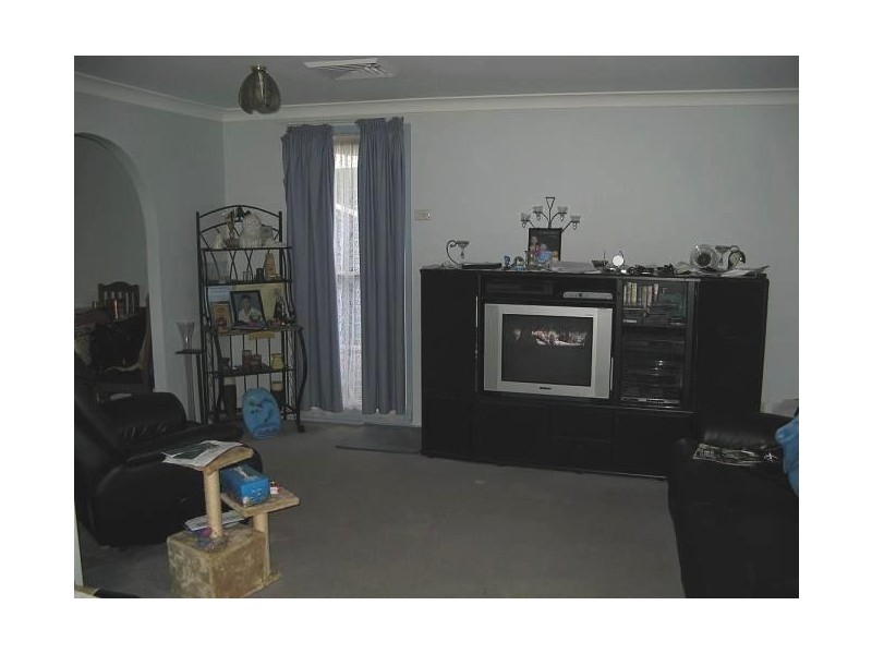 8 Stutz Place, Ingleburn NSW 2565