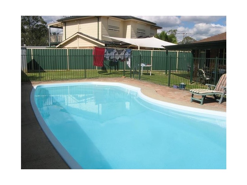 8 Stutz Place, Ingleburn NSW 2565