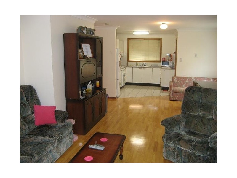 14/5 Jacquinot Place, Glenfield NSW 2167