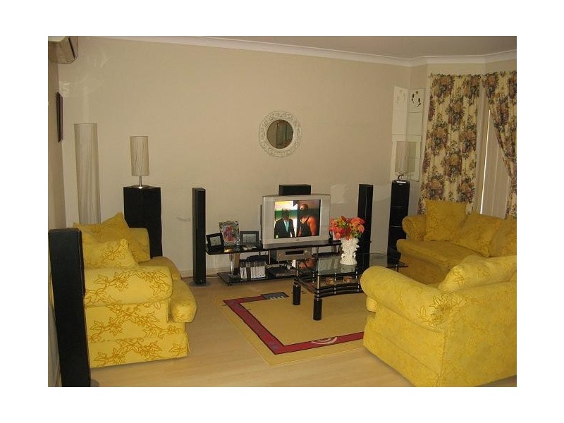 10/124-128 Saywell Road, Macquarie Fields NSW 2564