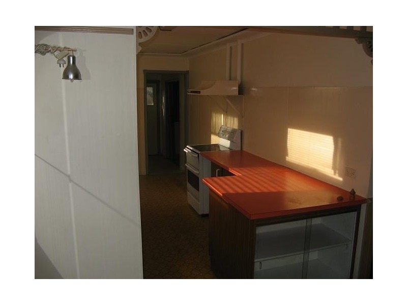 8 Koala Avenue, Ingleburn NSW 2565