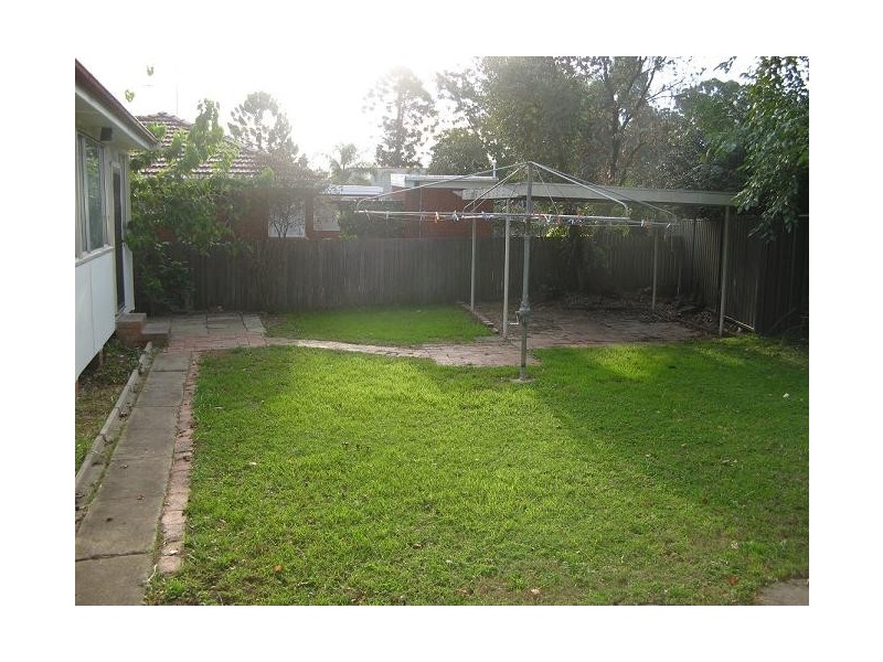 8 Koala Avenue, Ingleburn NSW 2565